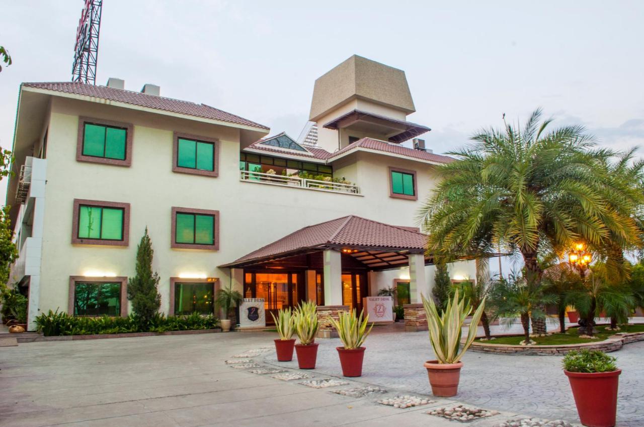 Jalsa Hotel & Banquets,Indore Zewnętrze zdjęcie