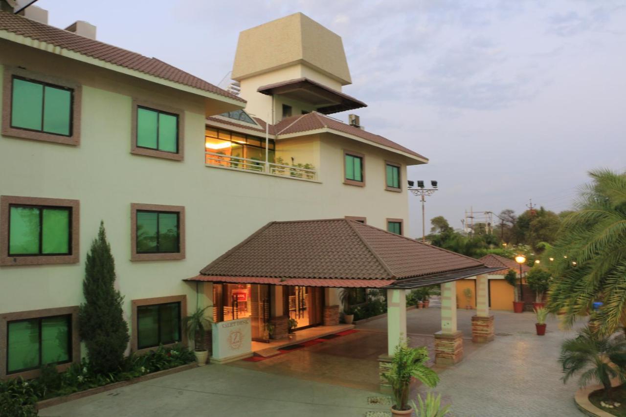 Jalsa Hotel & Banquets,Indore Zewnętrze zdjęcie
