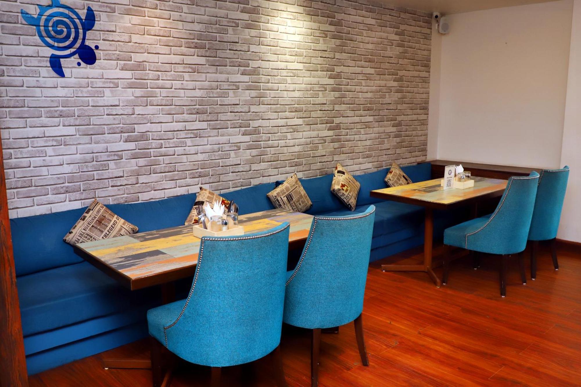 Jalsa Hotel & Banquets,Indore Zewnętrze zdjęcie
