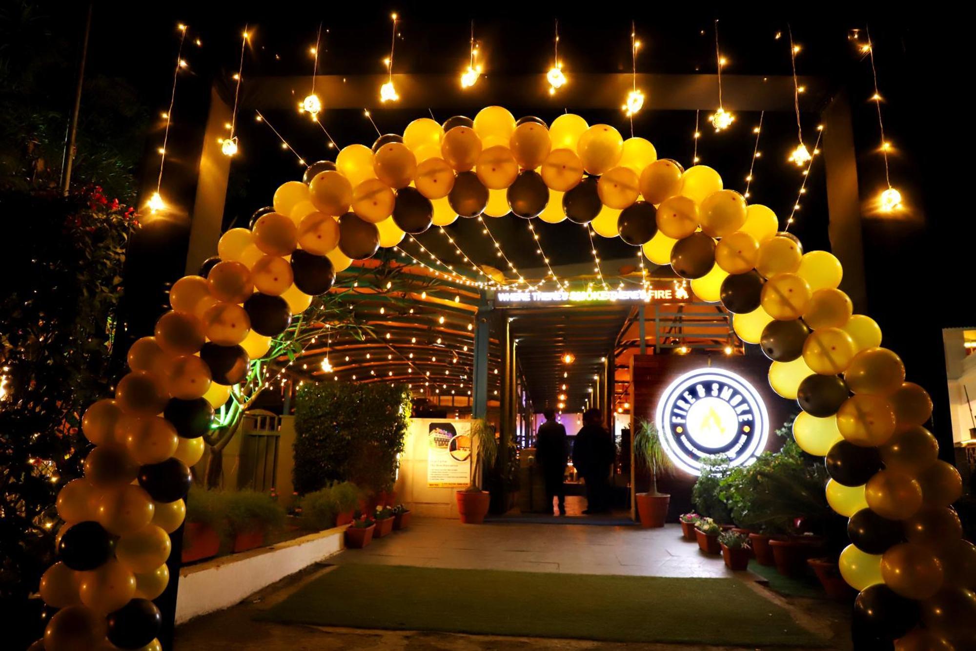 Jalsa Hotel & Banquets,Indore Zewnętrze zdjęcie