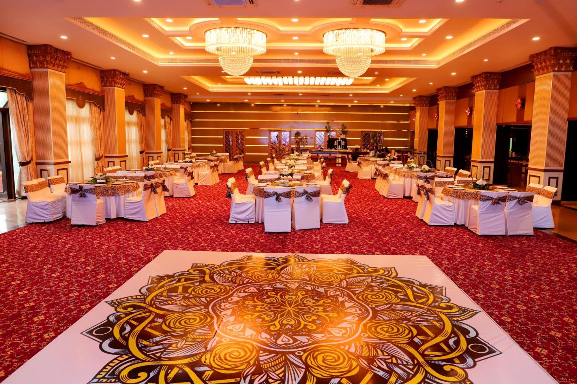 Jalsa Hotel & Banquets,Indore Zewnętrze zdjęcie