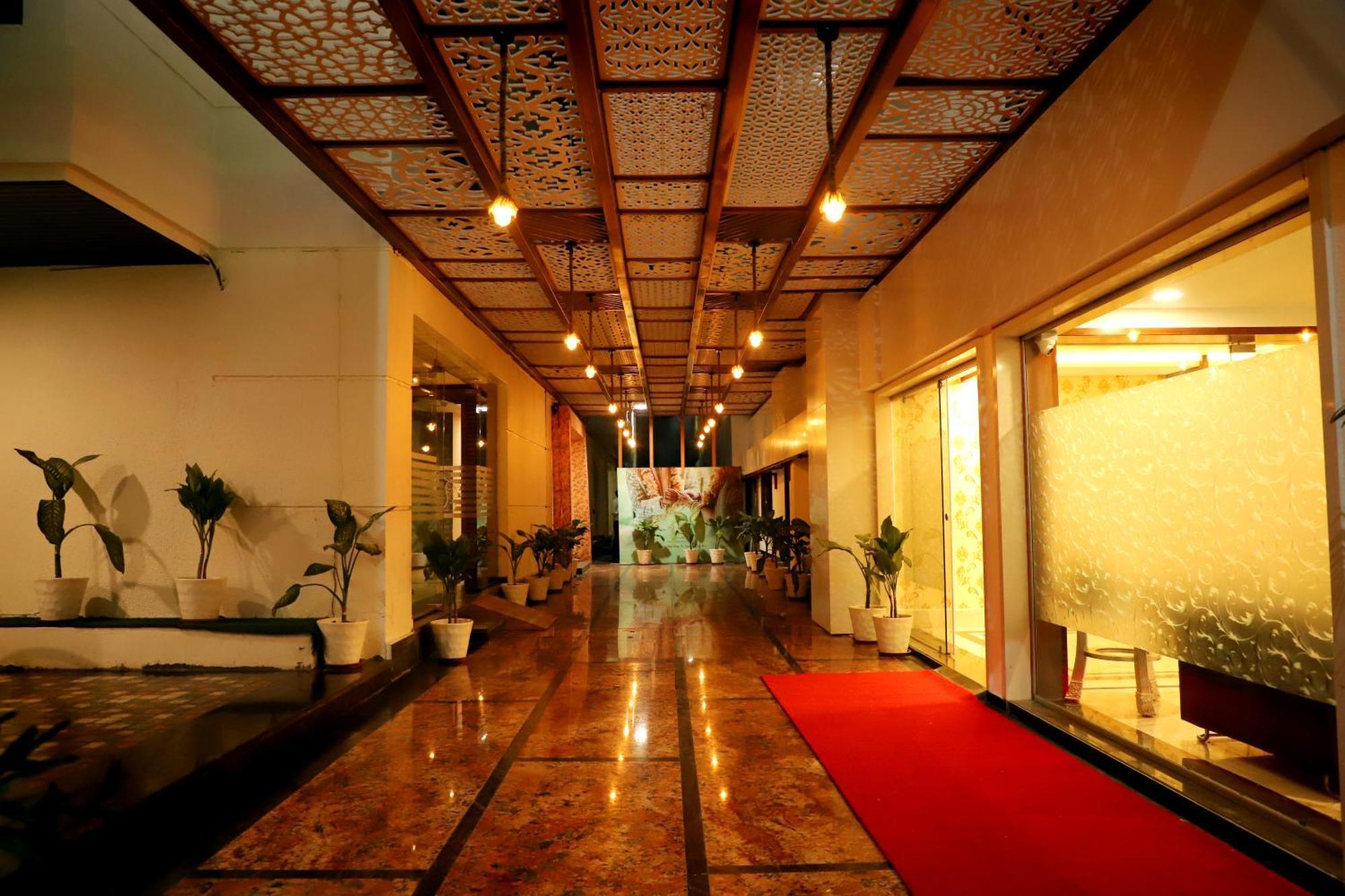 Jalsa Hotel & Banquets,Indore Zewnętrze zdjęcie